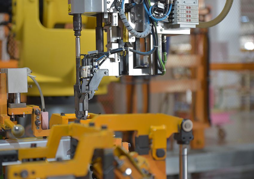 以客户需求为导向，创新开拓市场